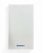 Lade das Bild in den Galerie-Viewer, UEFA RESPECT Badetuch – 150 x 90 cm
